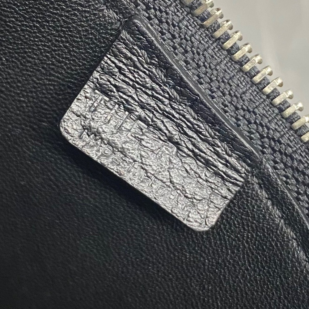 The Row women’s half moon bags - Picture 5 of 9